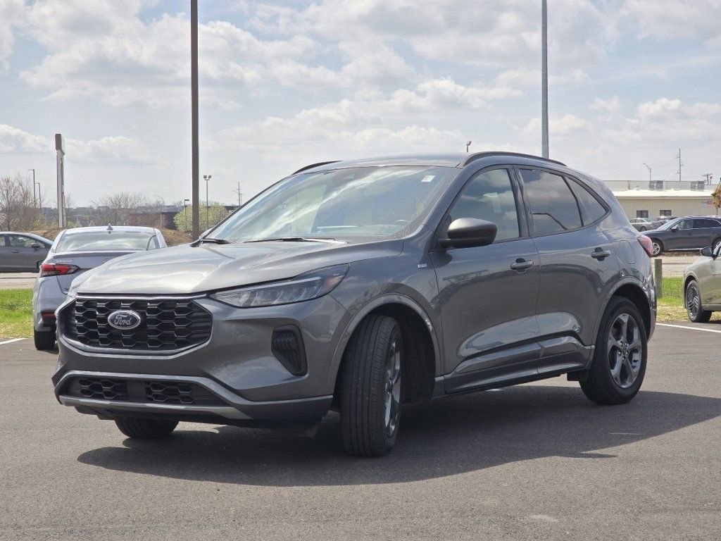Used 2023 Ford Escape ST-Line w/ Tech Pack #1 image 9