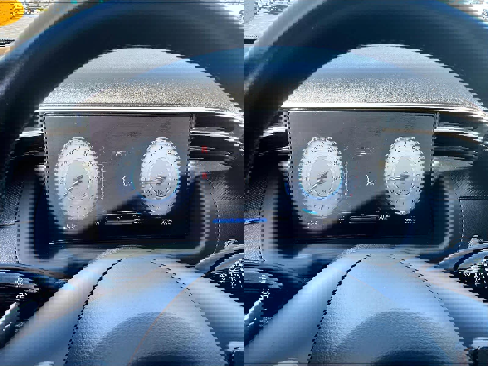 Used 2023 Hyundai Santa Cruz SEL Premium image 25