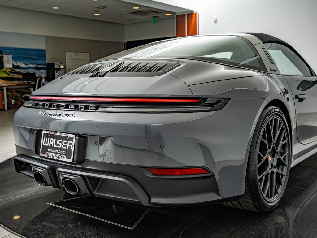 Certified 2026 Porsche 911 Targa 4 GTS AWD/4WD image 21