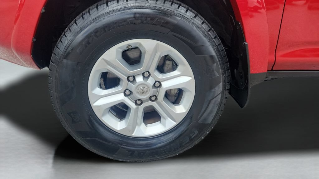 Certified 2021 Toyota 4Runner SR5 Premium w/ Moonroof Package AWD/4WD image 26