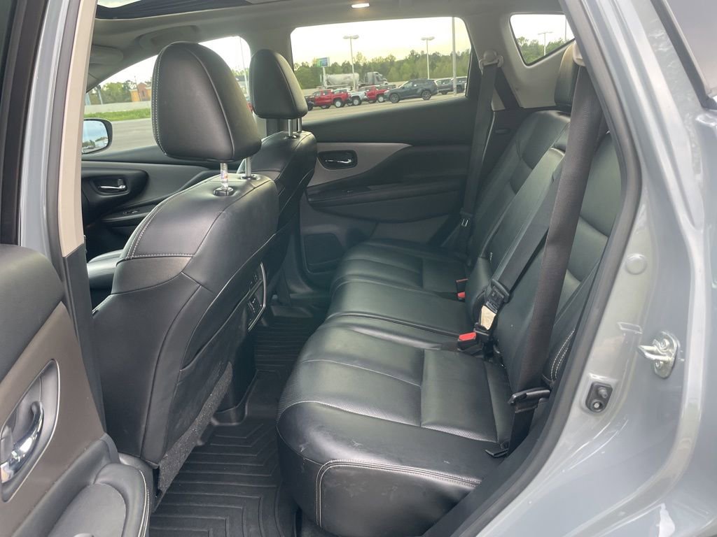 Used 2022 Nissan Murano SL w/ SL Moonroof Package image 12