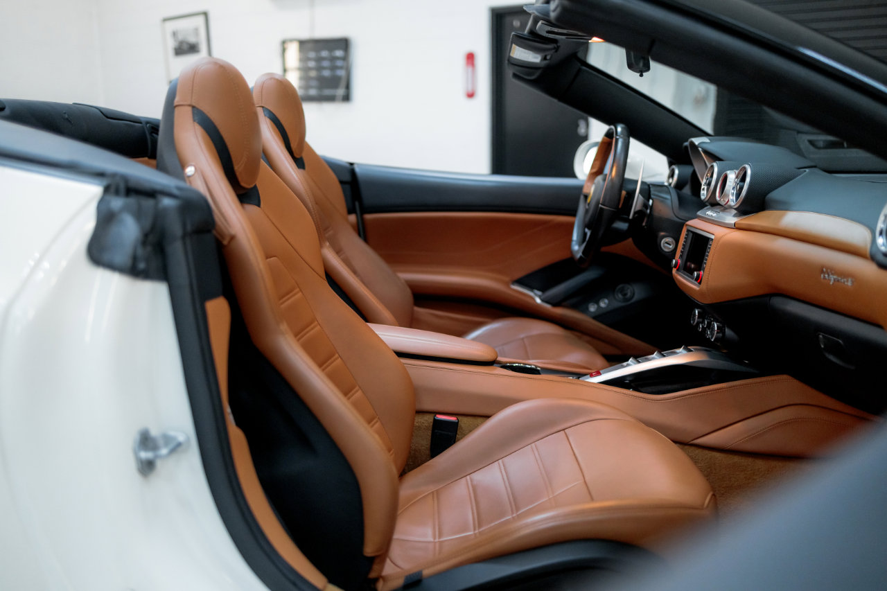 Used 2016 Ferrari California T image 47