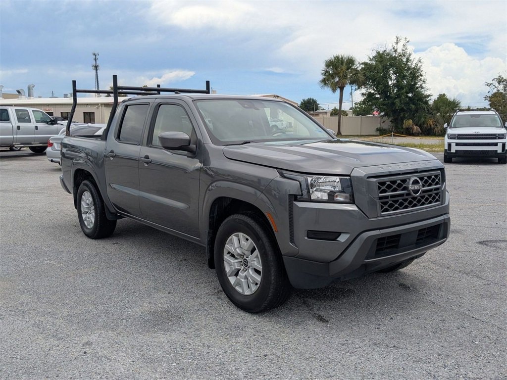 Used 2022 Nissan Frontier SV w/ Technology Package image 3