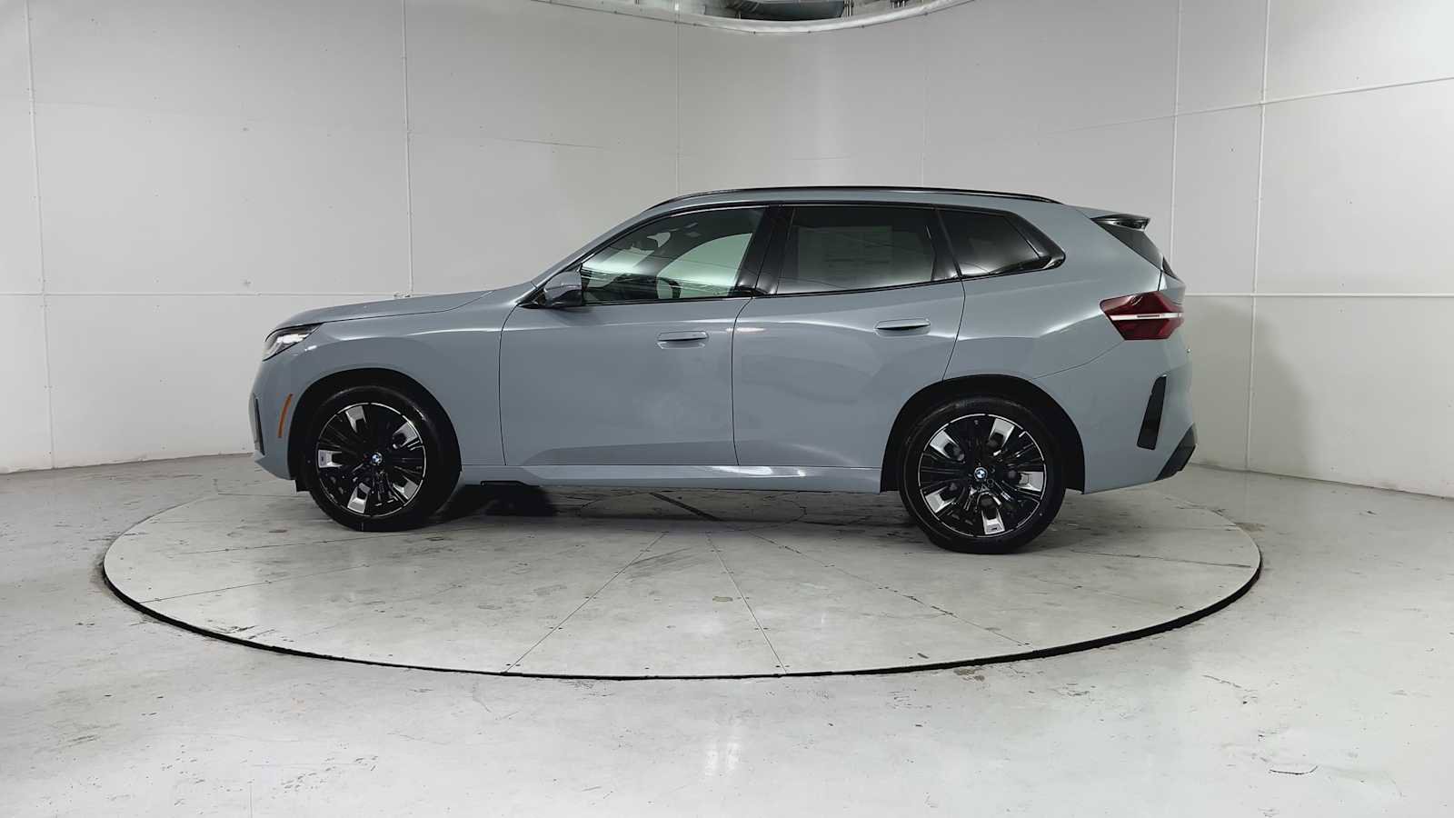 New 2026 BMW X3 xDrive30 w/ Premium Package image 5