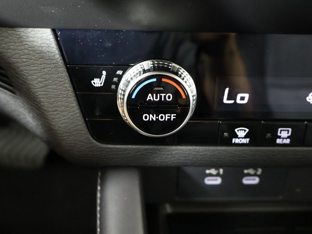 New 2025 Mitsubishi Outlander SE image 53