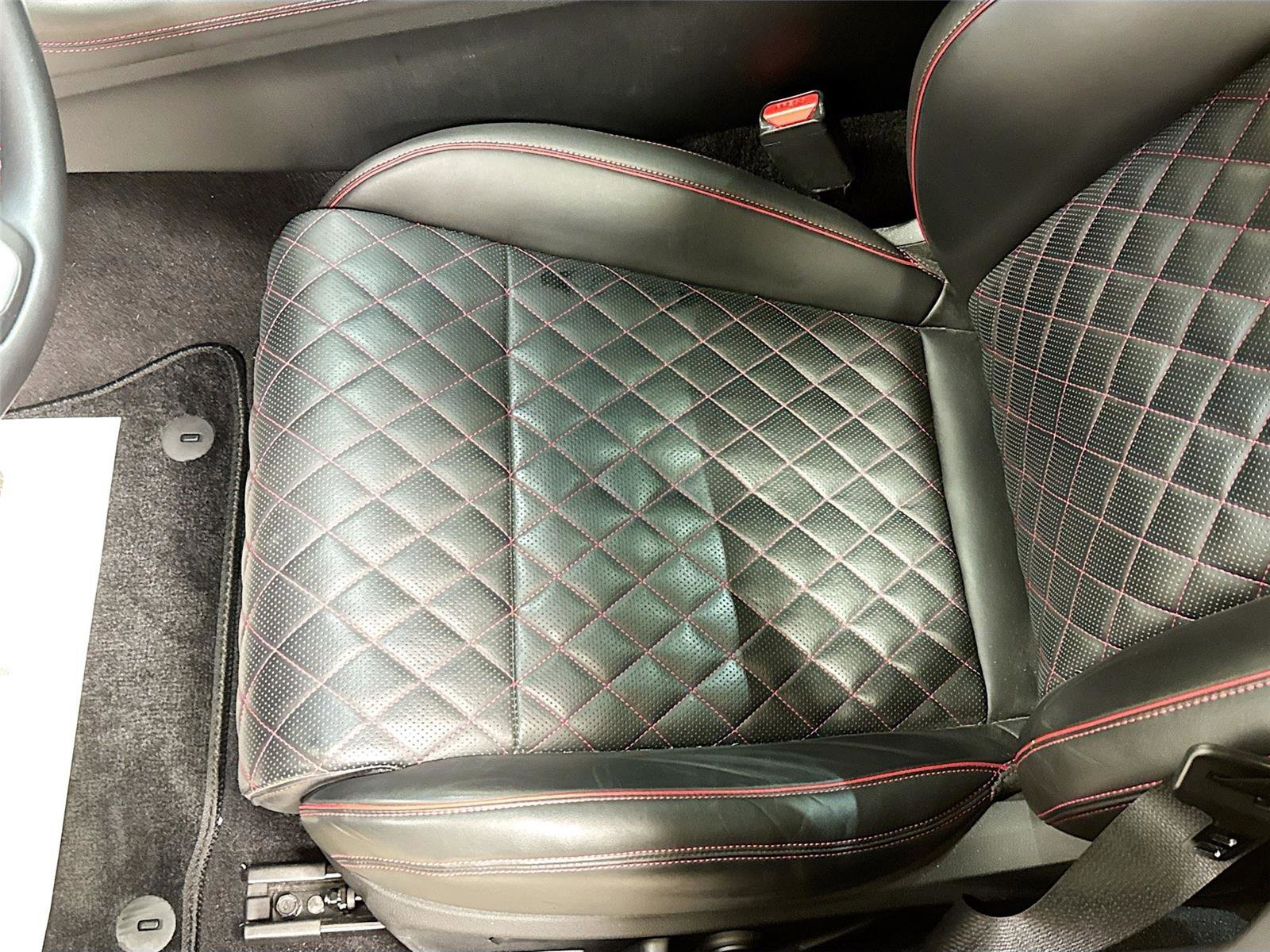 Used 2024 Genesis G70 3.3T Advanced w/ Sport Prestige Package image 20