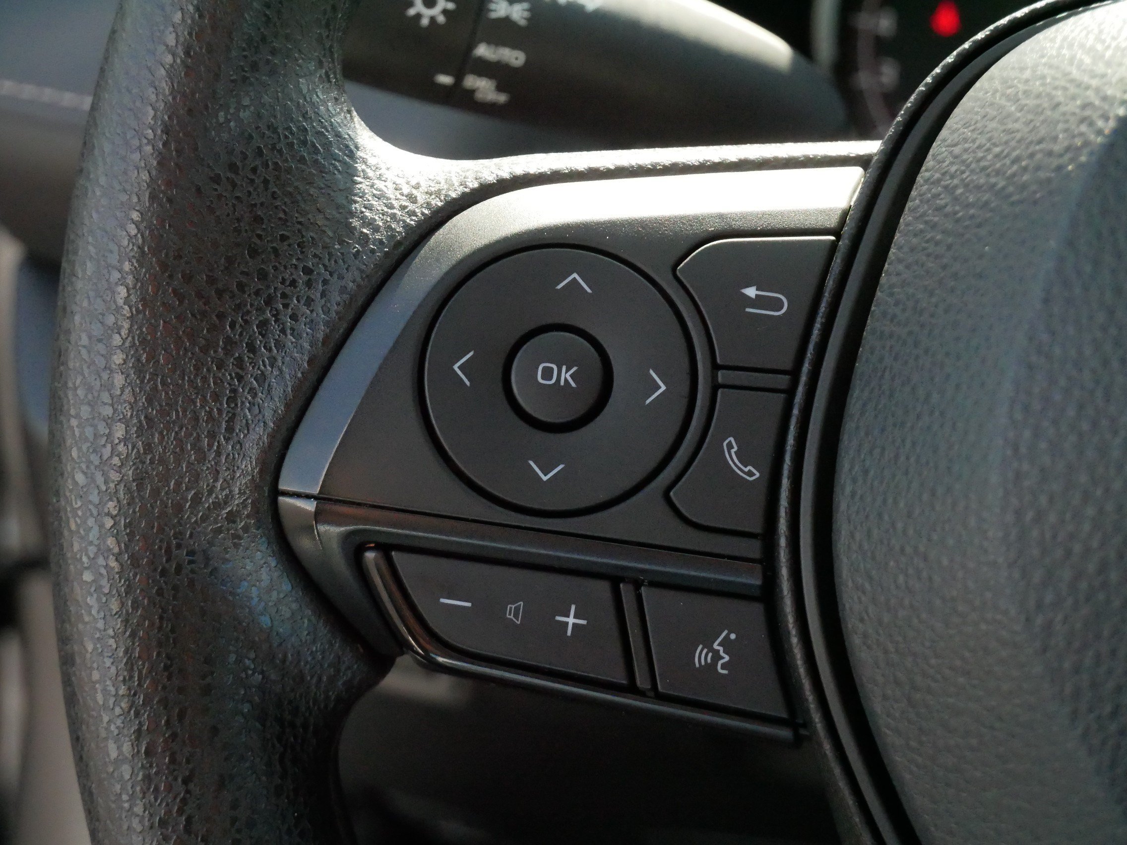 Certified 2025 Toyota RAV4 XLE AWD/4WD image 26