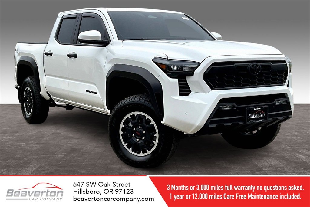 Used 2025 Toyota Tacoma TRD Off-Road image 1
