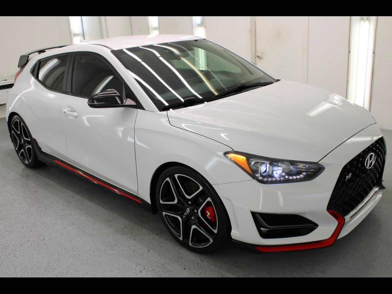 Used 2020 Hyundai Veloster N w/ Performance Package FWD image 2