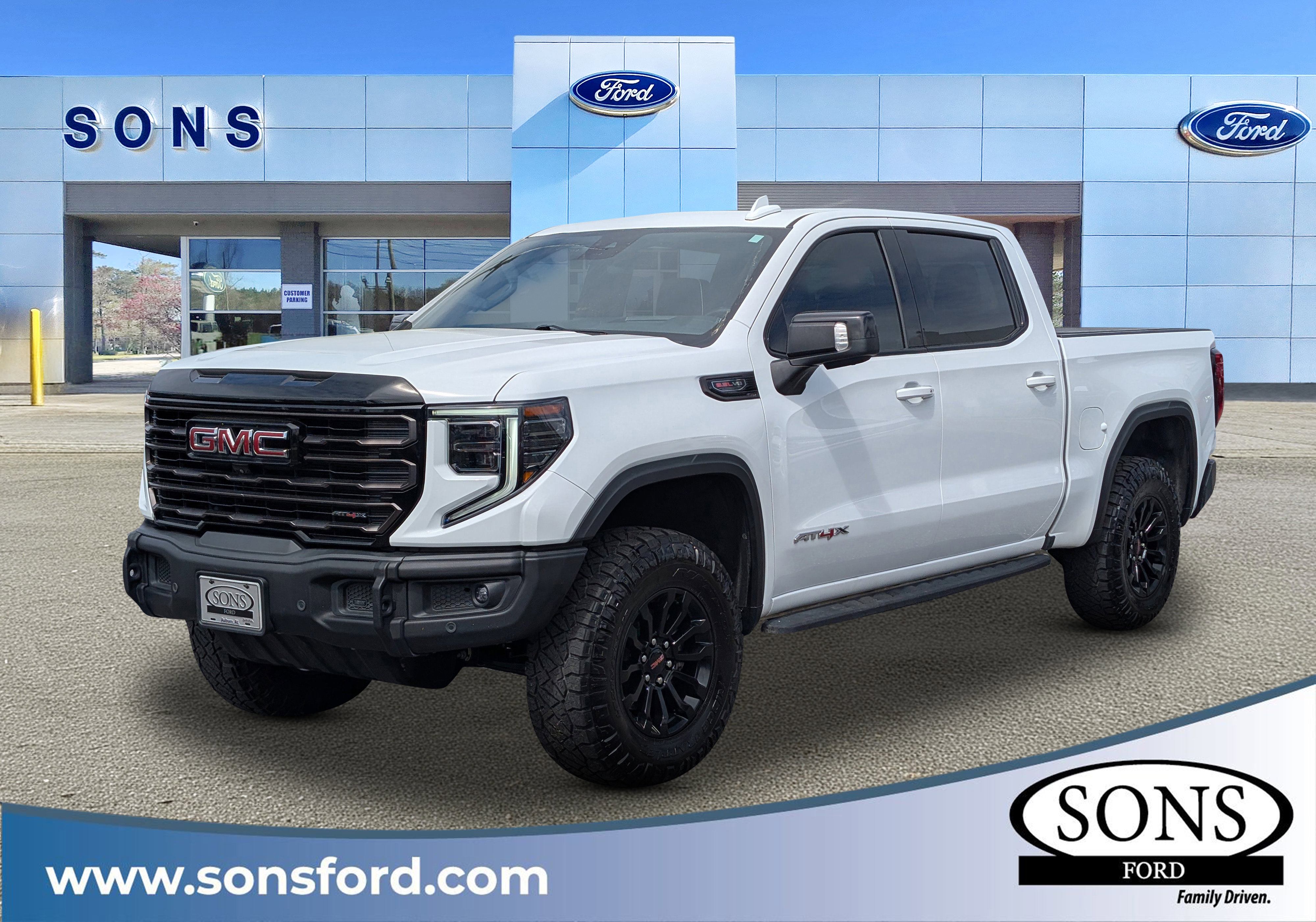 Used 2023 GMC Sierra 1500 AT4X image 1