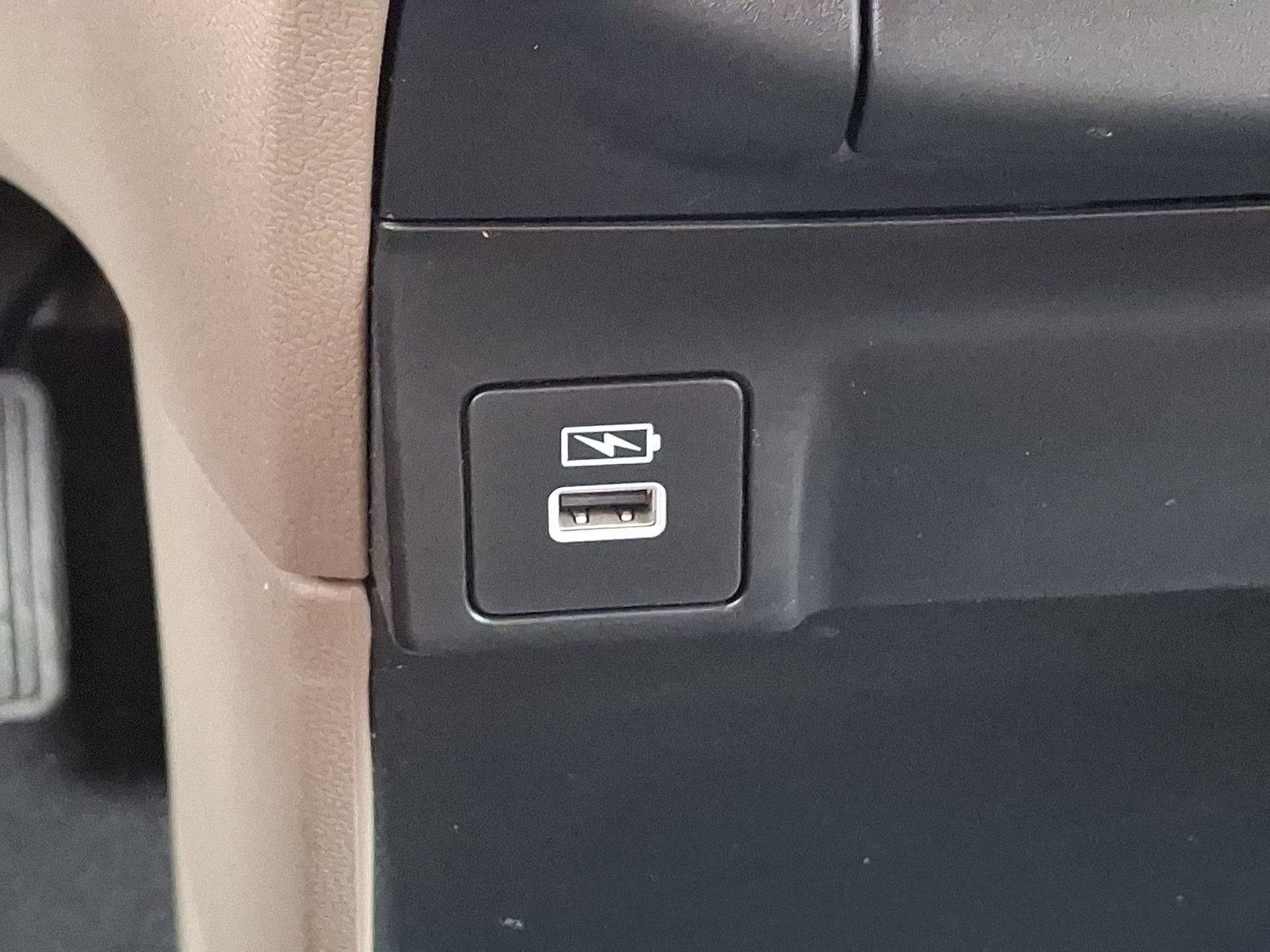 Used 2024 Honda Odyssey EX image 25