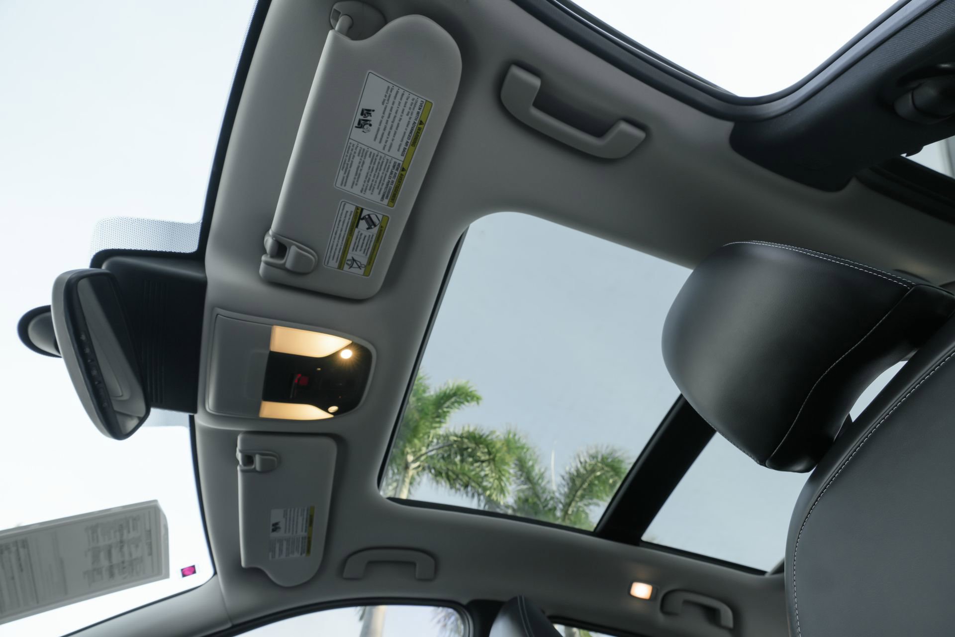 Used 2019 INFINITI QX50 Luxe w/ Navigation Package image 19