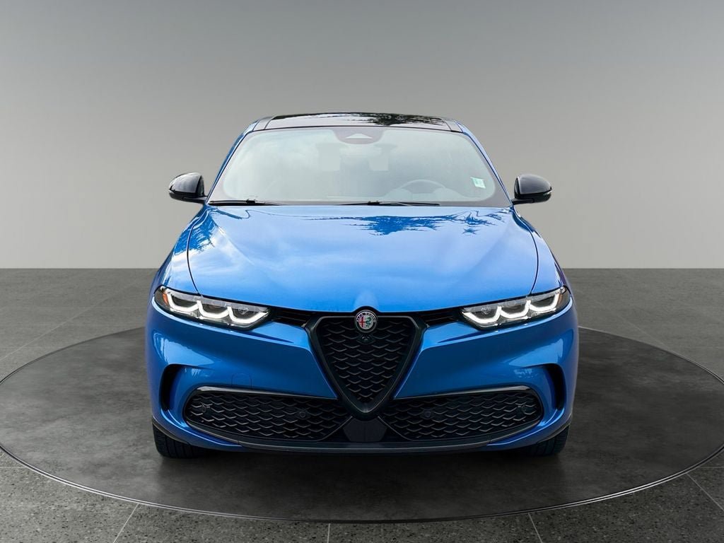 Used 2024 Alfa Romeo Tonale Veloce AWD/4WD image 2