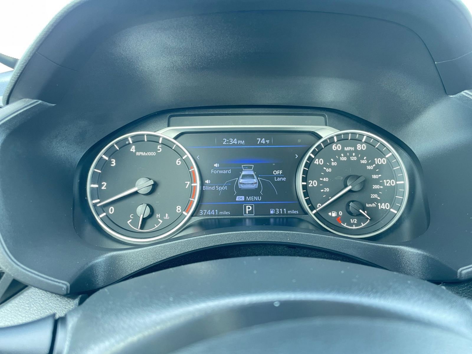 Used 2025 Nissan Altima 2.5 SV FWD image 41