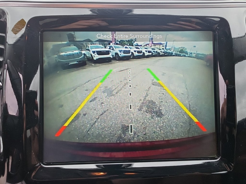 Used 2019 Jeep Cherokee Overland FWD image 24