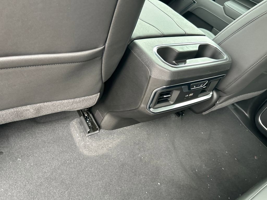 New 2026 GMC Sierra 2500 SLT w/ SLT Premium Package image 25