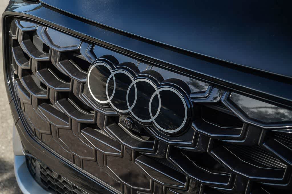 New 2026 Audi Q3 quattro 2.0T AWD/4WD image 9