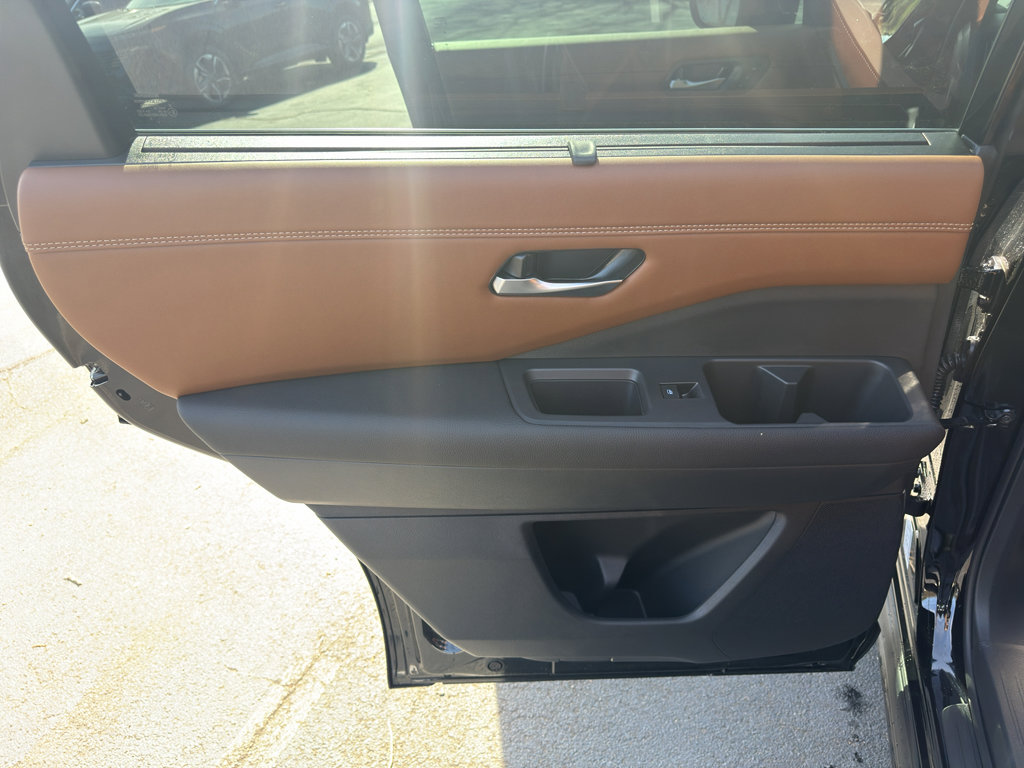 New 2026 Nissan Pathfinder Platinum image 33