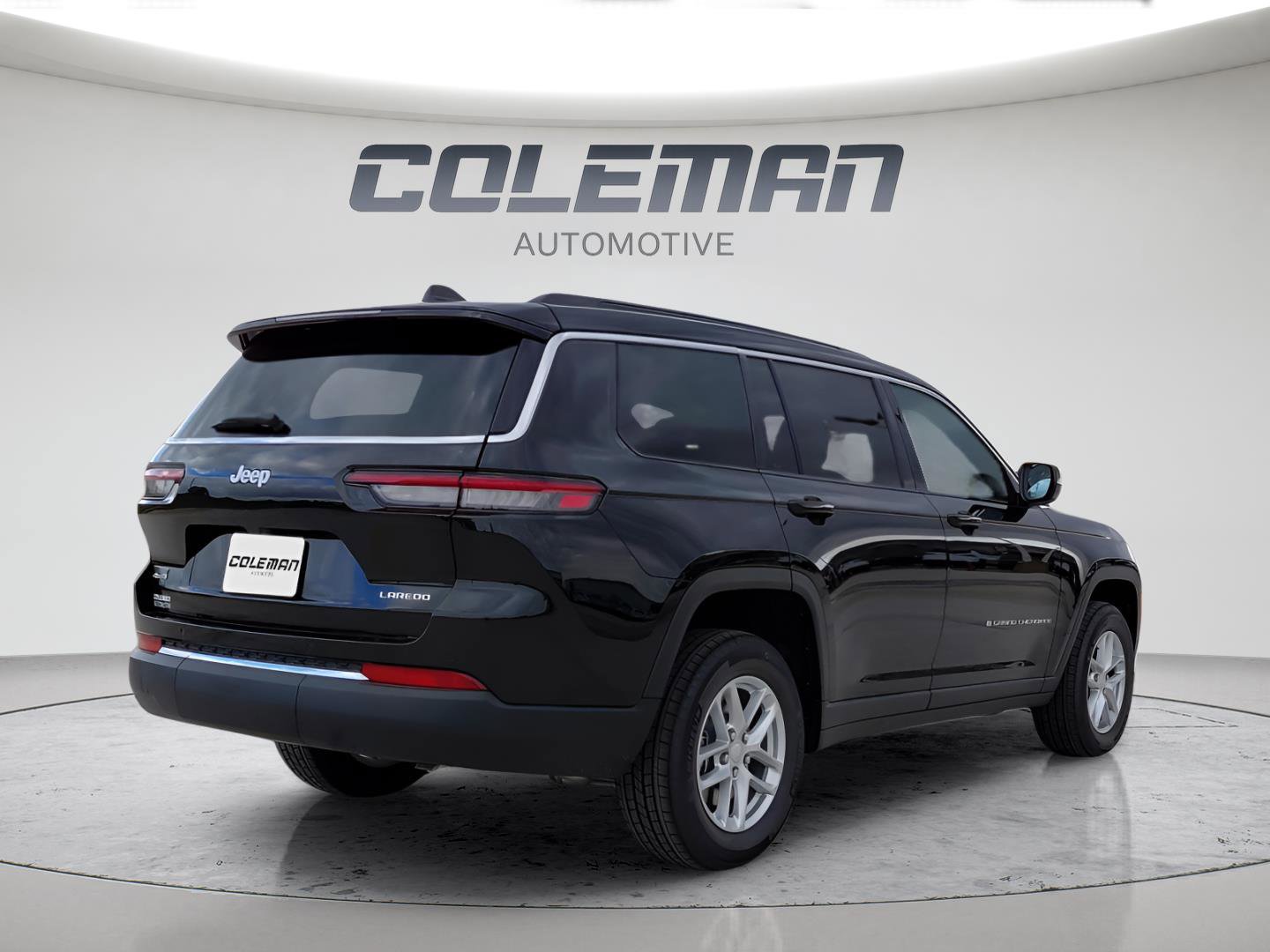 New 2025 Jeep Grand Cherokee L Laredo w/ Luxury Tech Group I AWD/4WD image 5