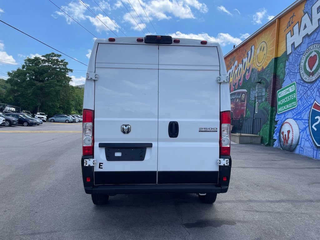 Used 2025 RAM ProMaster 2500 w/ Convenience Group FWD image 4