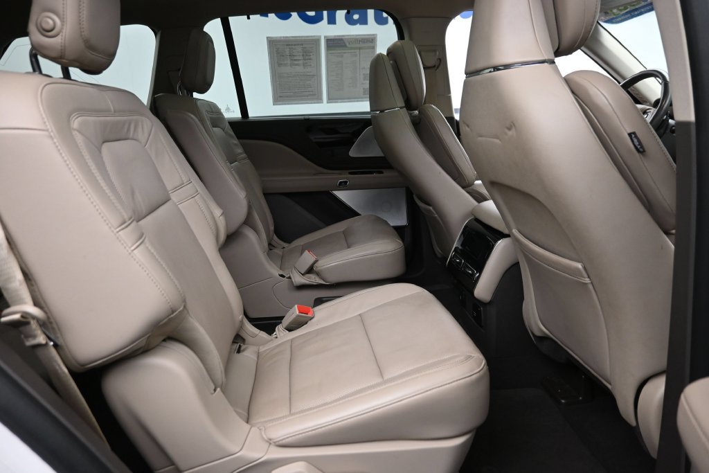 Used 2020 Lincoln Aviator Reserve w/ Equipment Group 202A AWD/4WD image 10
