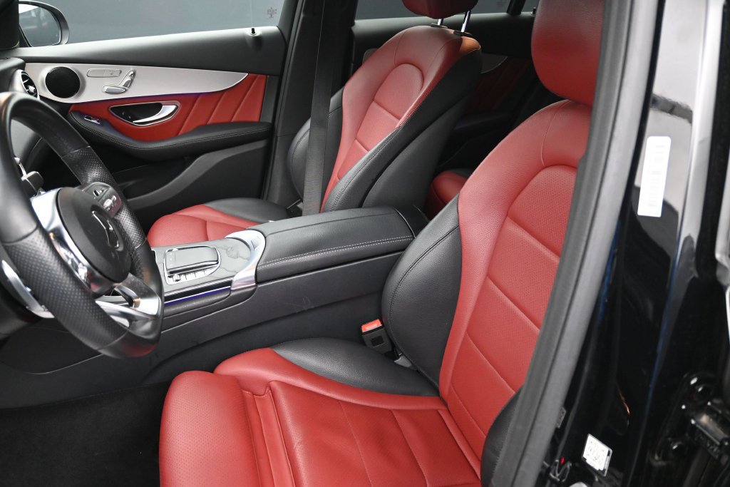 Used 2021 Mercedes-Benz GLC 300 4MATIC Coupe image 31