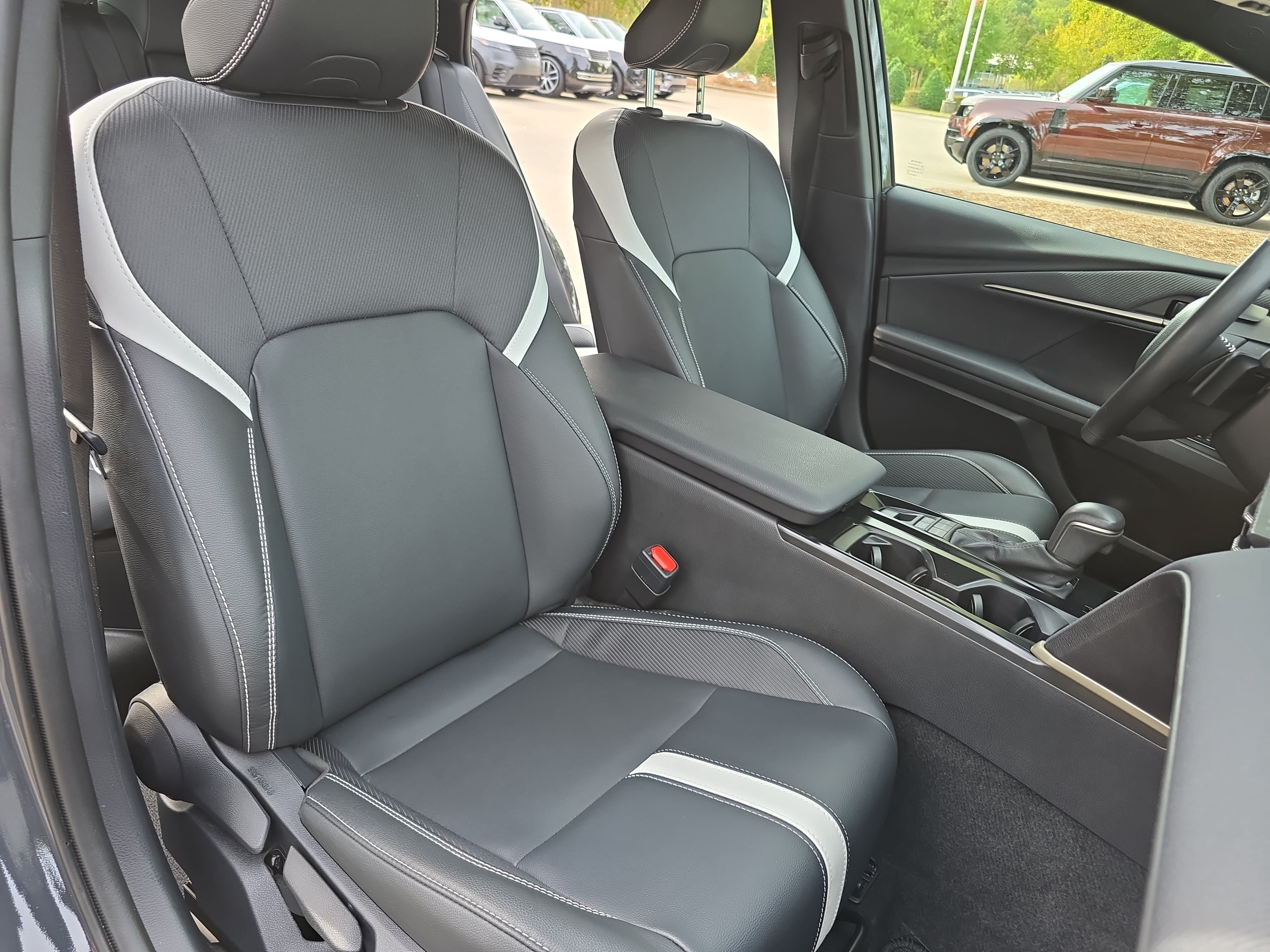 Used 2025 Toyota Camry SE w/ Multimedia Upgrade Package FWD image 10