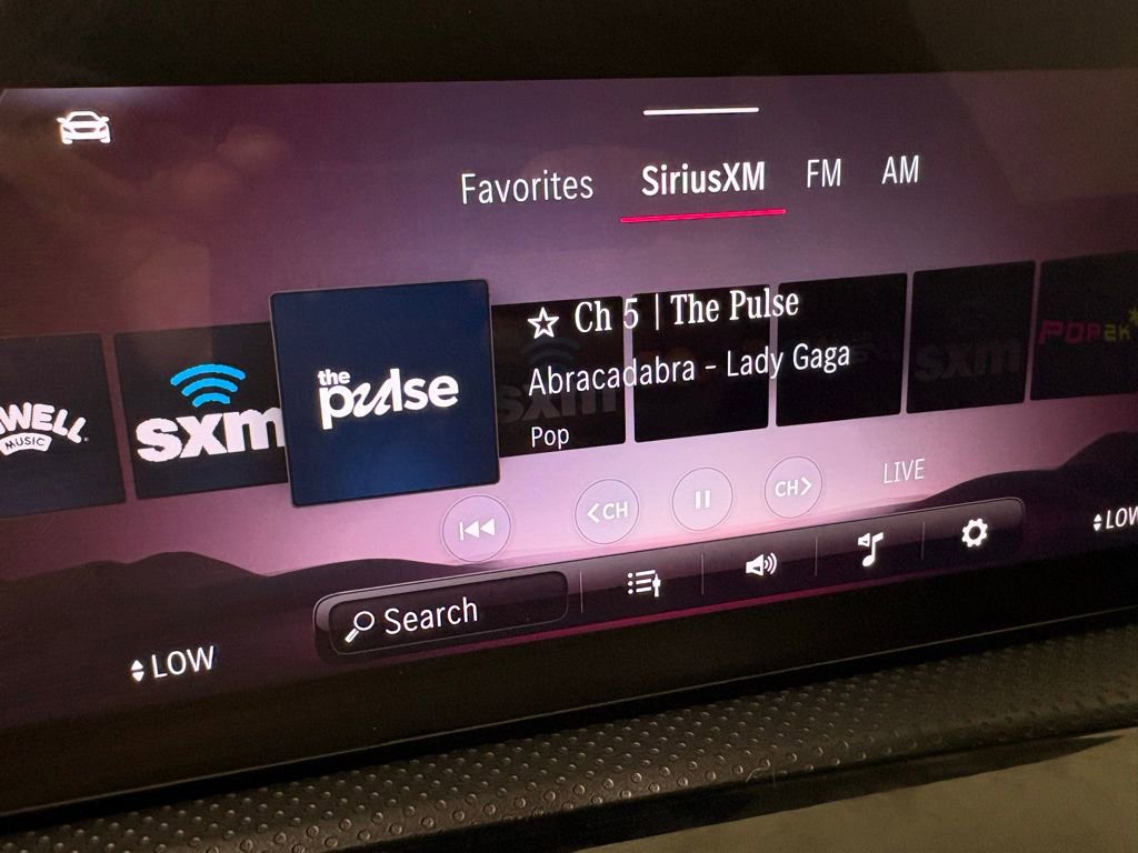 Used 2025 Mercedes-Benz CLA 250 image 34