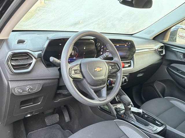 Used 2024 Chevrolet TrailBlazer LT FWD image 10