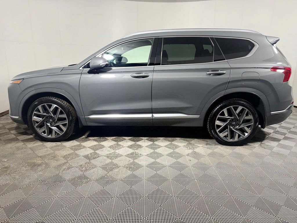 Used 2022 Hyundai Santa Fe Calligraphy FWD image 3