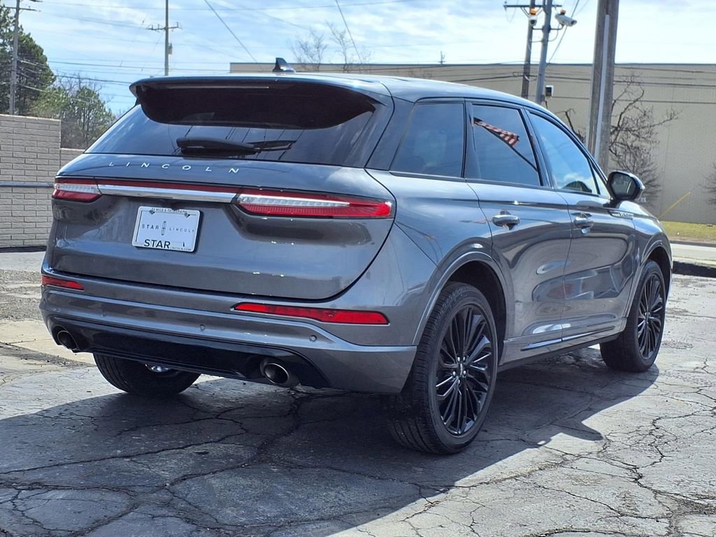 Used 2024 Lincoln Corsair Premiere w/ Equipment Group 101A image 7