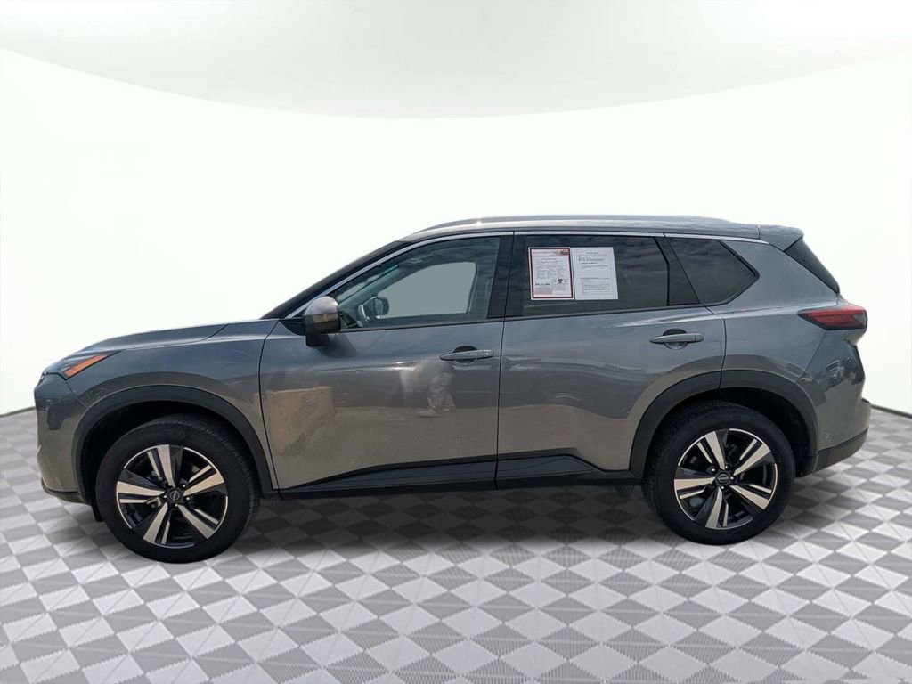 Used 2026 Nissan Rogue SL FWD image 6