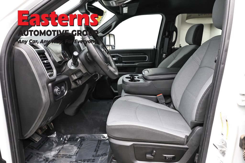 Used 2024 RAM 2500 Big Horn w/ Protection Group AWD/4WD image 14