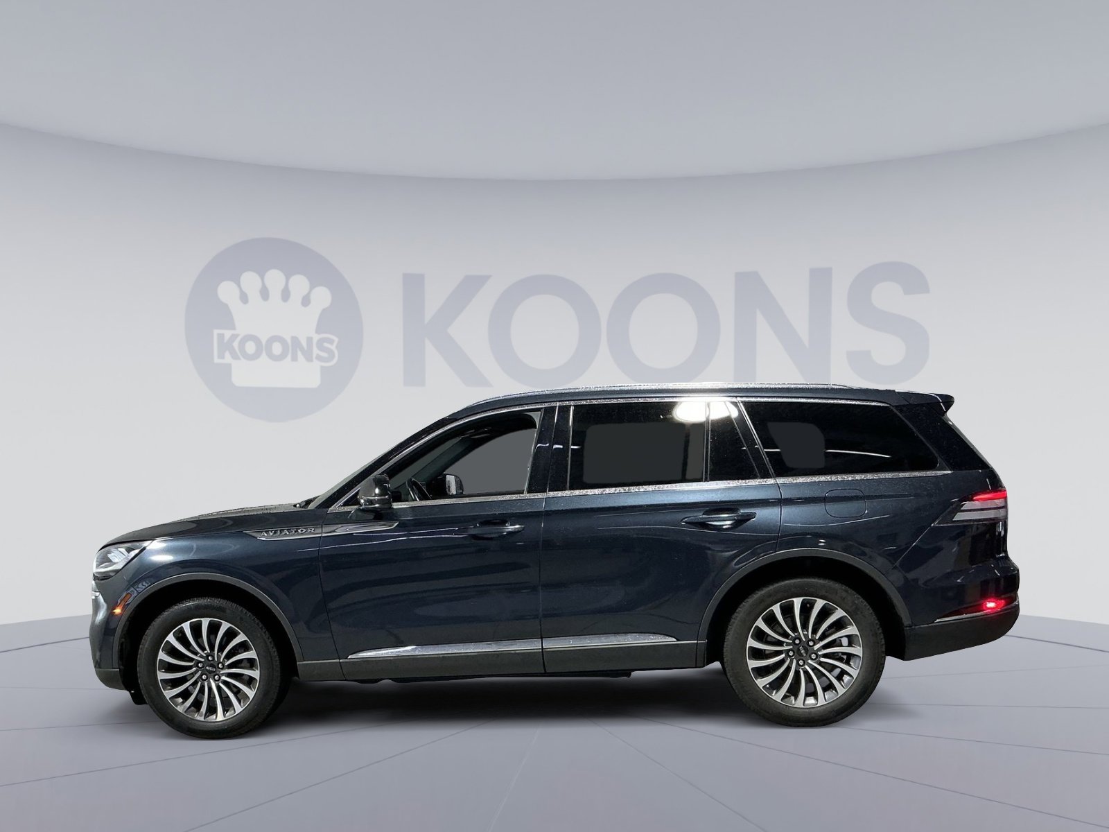 Used 2023 Lincoln Aviator Reserve w/ Elements Package Plus image 13