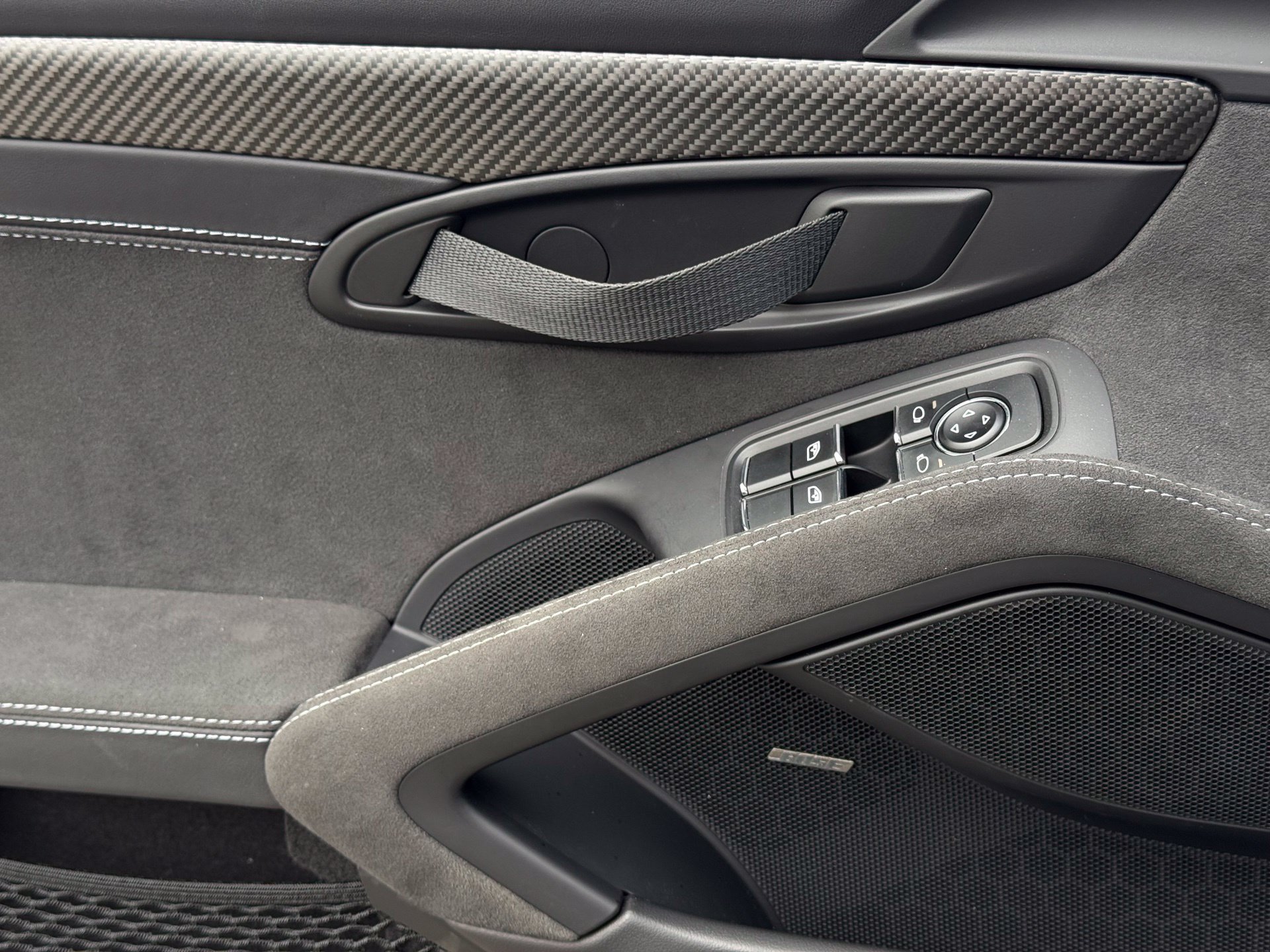 Certified 2024 Porsche 718 Cayman GT4 RS RWD image 32