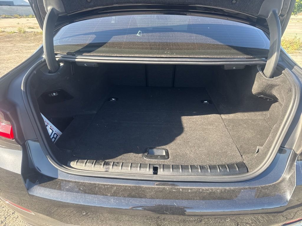 Used 2023 BMW 530e w/ M Sport Package image 20