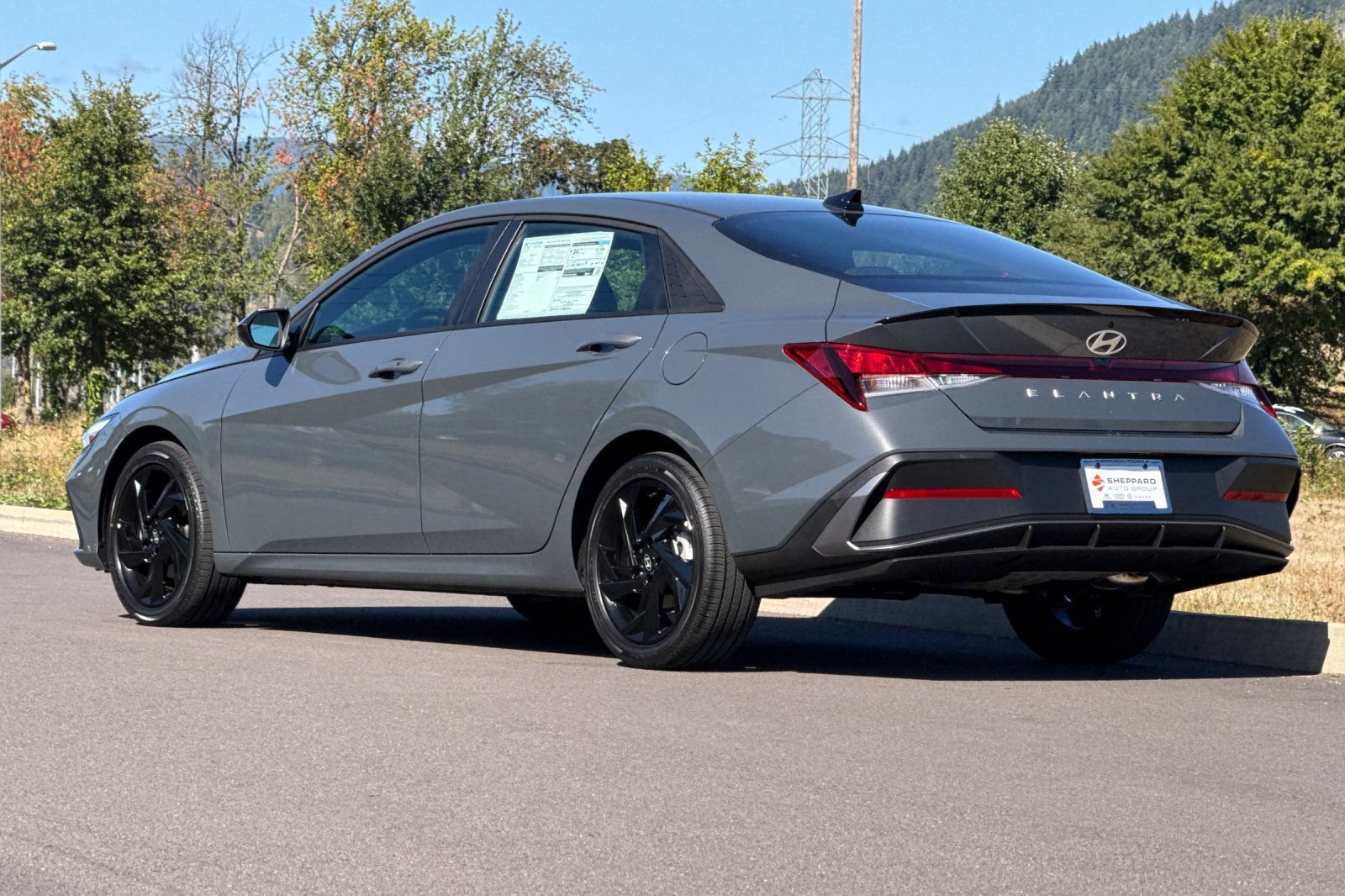New 2026 Hyundai Elantra SEL Sport FWD image 5