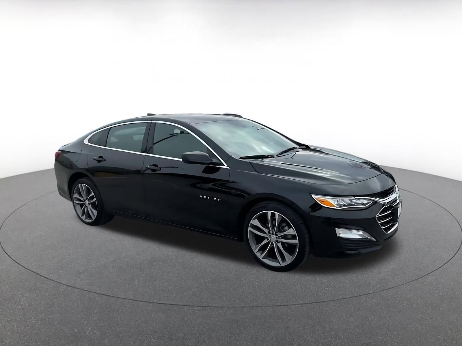 Used 2024 Chevrolet Malibu LT video 2