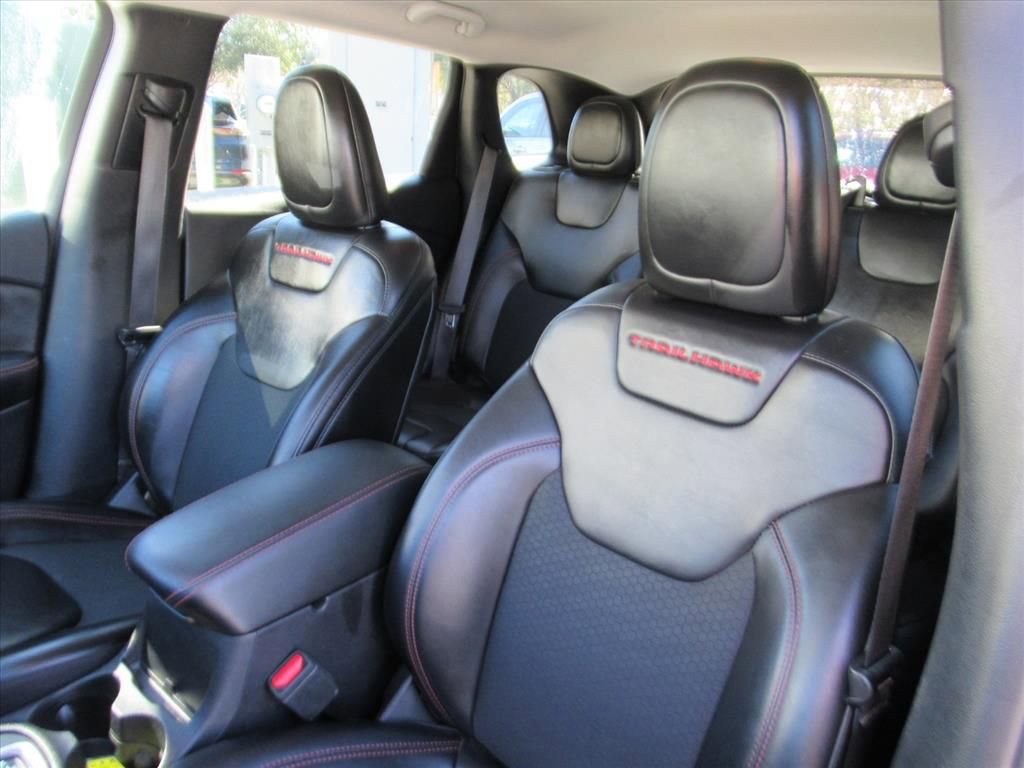 Used 2020 Jeep Cherokee Trailhawk w/ Trailer Tow Group image 17