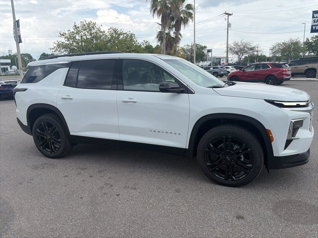 Certified 2026 Chevrolet Traverse LT FWD image 4