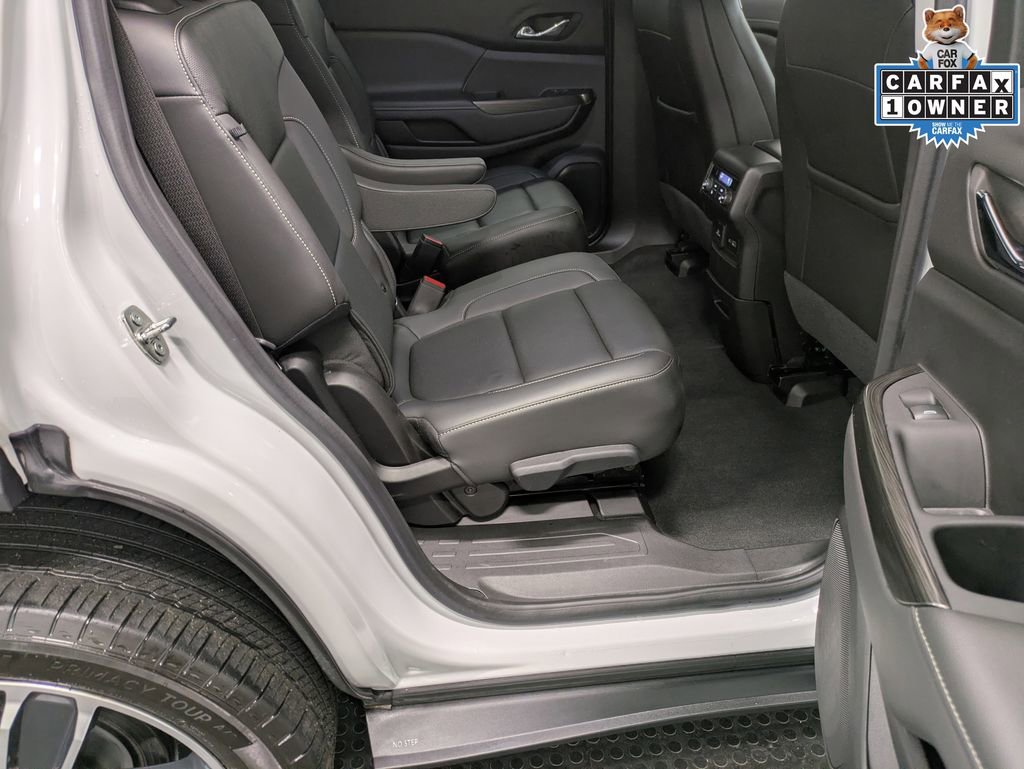 Used 2023 GMC Acadia SLT w/ Technology Package image 26