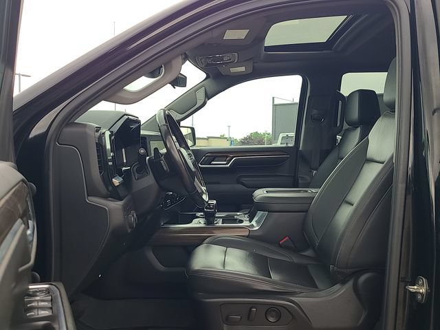 Used 2022 Chevrolet Silverado 1500 LT Trail Boss w/ LT Trail Boss Premium Package AWD/4WD image 12