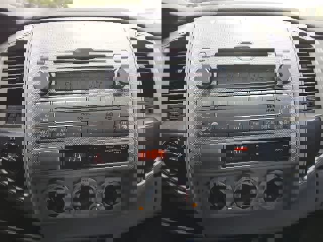 Used 2010 Toyota Tacoma 4x4 Double Cab image 15