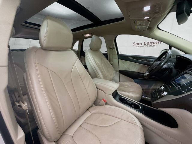 Used 2017 Lincoln MKC Reserve w/ Technology Package image 31
