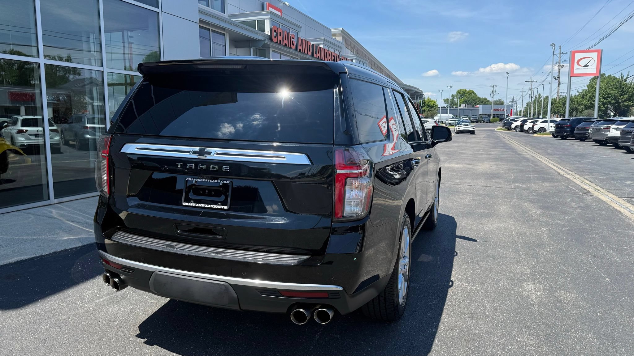 Used 2021 Chevrolet Tahoe High Country AWD/4WD image 3