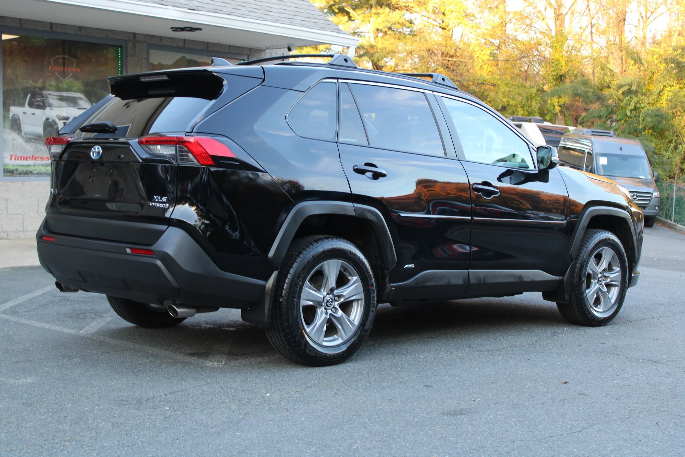 Used 2023 Toyota RAV4 XLE image 6