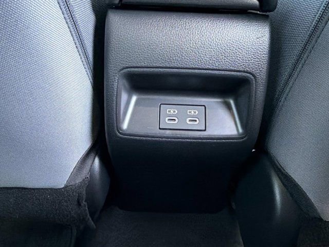 Certified 2025 Toyota Corolla SE image 20