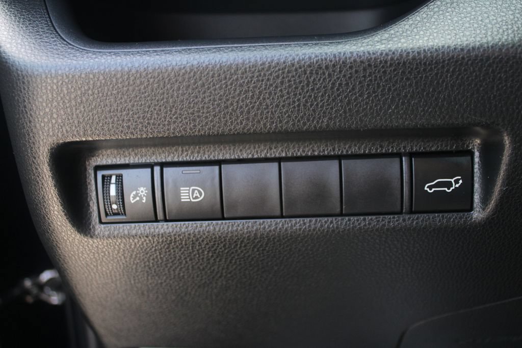 Used 2023 Toyota RAV4 XLE w/ Convenience Package AWD/4WD image 31