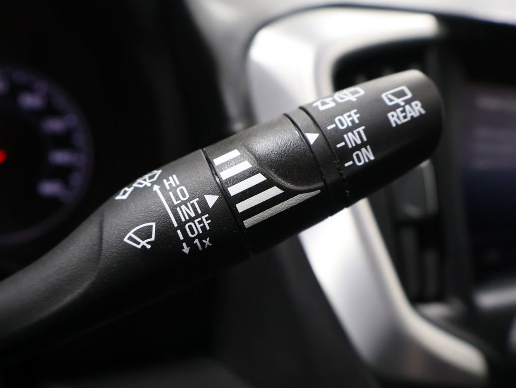 Used 2024 GMC Terrain SLT image 41