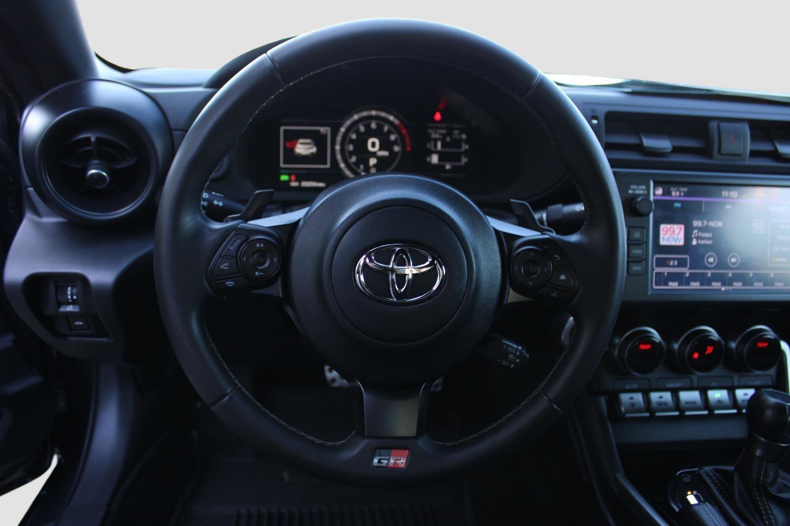 Used 2024 Toyota GR86 Premium image 24